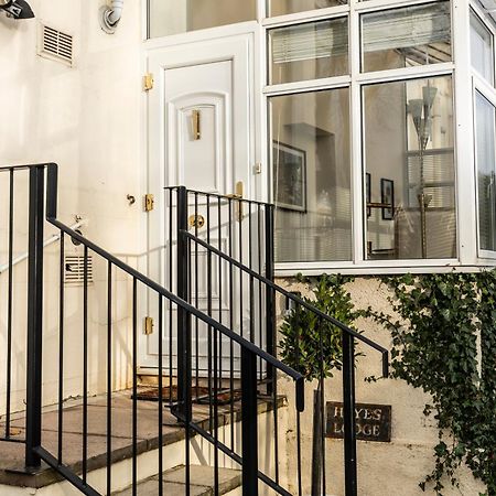 10 Sydenham - By Luxury Apartments Cheltenham Exterior photo